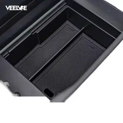 Suitable for the new BJ40 armrest box storage box central control lower glove box door storage box non-slip interior modification Suitable for the new BJ40 armrest box storage box central control lower glove box door storage box non-slip interior modification
