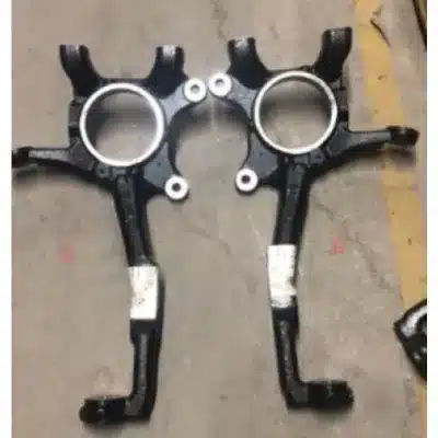 Front Steering Knuckle for Foton Tunland BJ1037 Left & Right Spindle P1300800001A0 P1300200001A0 Front Steering Knuckle for Foton Tunland BJ1037 Left & Right Spindle P1300800001A0 P1300200001A0