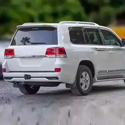 12878488373_1371368700-1.jpg