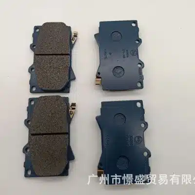 Front Disc Brake Pads 04465-60340 for Toyota Land Cruiser GRJ71 GRJ78 GRJ79 2009-2016 Front Disc Brake Pads 04465-60340 for Toyota Land Cruiser GRJ71 GRJ78 GRJ79 2009-2016