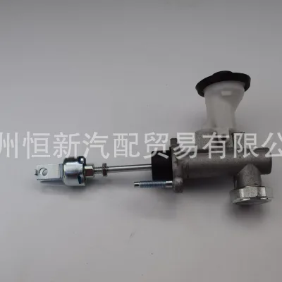 Clutch Master Cylinder for Toyota Land Cruiser HZJ80 HDJ80 Series, OE# 31410-60370 31410-60371 Clutch Master Cylinder for Toyota Land Cruiser HZJ80 HDJ80 Series, OE# 31410-60370 31410-60371