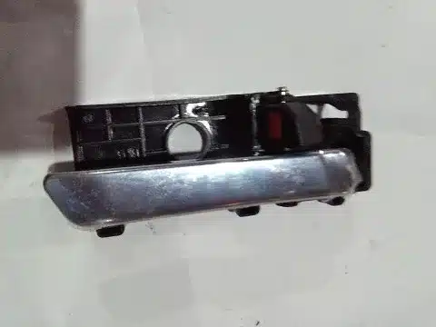 690867cbb4b316882f5b5859908ff0c3940f1e4a.jpg