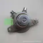 Fuel Filter Primer Pump & Oil-Water Separator Cover for Toyota Land Cruiser HZJ79, OE 23380-17451 23380-17450