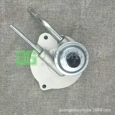 Fuel Filter Primer Pump & Oil-Water Separator Base for Toyota Land Cruiser HZJ79, OE 23380-17530 23380-17531 Fuel Filter Primer Pump & Oil-Water Separator Base for Toyota Land Cruiser HZJ79, OE 23380-17530 23380-17531