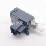 Clutch Start & Cruise Control Cancel Switch Assembly 84520-42010 for Toyota Corolla RAV4 Tacoma