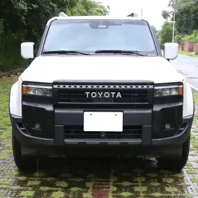 Matte Black Front Grille Frame Trim 3-Piece Set for 2024 Toyota Prado LC250, RHD Specific Matte Black Front Grille Frame Trim 3-Piece Set for 2024 Toyota Prado LC250, RHD Specific