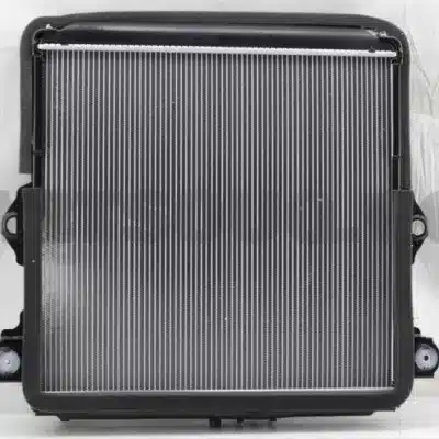 Aluminum Plastic Radiator Assembly for Toyota Land Cruiser VDJ76 VDJ79, AT Models, 16400-51031