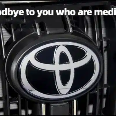 Crystal Front Rear Trunk Emblem Badge 140mm x 96mm for Toyota Land Cruiser Camry Highlander Rav4, ABS Chrome Trim Crystal Front Rear Trunk Emblem Badge 140mm x 96mm for Toyota Land Cruiser Camry Highlander Rav4, ABS Chrome Trim