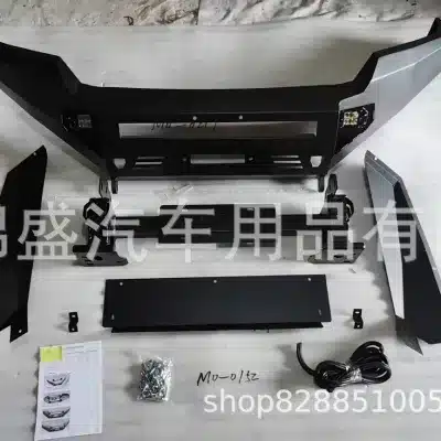 Heavy Duty Front Bull Bar Bumper Guard for 2018-2023 Toyota Land Cruiser LC200, Black Finish Heavy Duty Front Bull Bar Bumper Guard for 2018-2023 Toyota Land Cruiser LC200, Black Finish