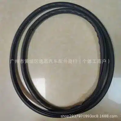 Rear Tailgate Windshield Glass Weatherstrip Seal 67882-0G010 for Toyota Prado 2010-2020 GRJ150 Rear Tailgate Windshield Glass Weatherstrip Seal 67882-0G010 for Toyota Prado 2010-2020 GRJ150