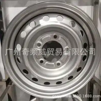 16-Inch Steel Wheel Rim 16x6J for Toyota Land Cruiser VDJ79 HZJ79, OE# 42611-60D20 16-Inch Steel Wheel Rim 16x6J for Toyota Land Cruiser VDJ79 HZJ79, OE# 42611-60D20