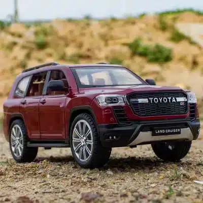 1/24 Scale Toyota Land Cruiser GT Die-Cast Model Car, Zinc Alloy Collectible Toy with Pull-Back Action 1/24 Scale Toyota Land Cruiser GT Die-Cast Model Car, Zinc Alloy Collectible Toy with Pull-Back Action