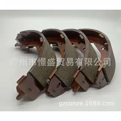 Rear Brake Shoe Set 04495-60070 for Toyota Land Cruiser HZJ79 Pickup Truck Rear Brake Shoe Set 04495-60070 for Toyota Land Cruiser HZJ79 Pickup Truck