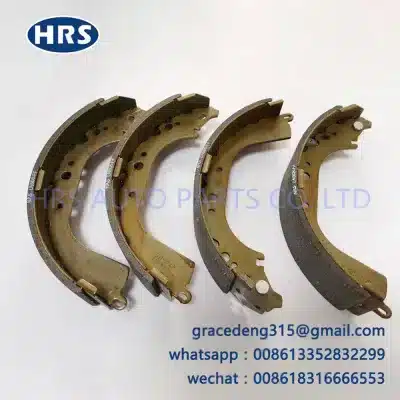 Rear Brake Shoes Set 04495-60070 for Toyota Land Cruiser HZJ79 Pickup 2008-On, Semi-Metallic