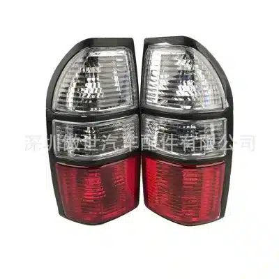Rear Tail Light Brake Lamp Assembly for Toyota Land Cruiser Prado FJ90 FJ95 LC90 KZJ95 1996-2002, OE 81551-60600 81561-60520 Rear Tail Light Brake Lamp Assembly for Toyota Land Cruiser Prado FJ90 FJ95 LC90 KZJ95 1996-2002, OE 81551-60600 81561-60520