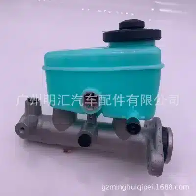 Brake Master Cylinder Assembly 47201-60A00 for Toyota Land Cruiser GRJ79 HZJ79 70 Series