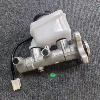 Brake Master Cylinder with 1″ Bore and White Oil Reservoir for Toyota Land Cruiser FJ80 FZJ80 HZJ80 4500, OE 47201-60460 Brake Master Cylinder with 1″ Bore and White Oil Reservoir for Toyota Land Cruiser FJ80 FZJ80 HZJ80 4500, OE 47201-60460