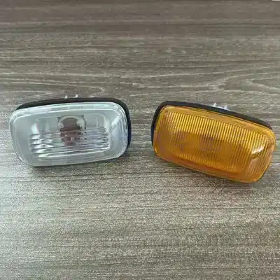 Front Fender Side Marker Turn Signal Light 81731-60061 for Toyota Land Cruiser FJ80 1990-1997 Front Fender Side Marker Turn Signal Light 81731-60061 for Toyota Land Cruiser FJ80 1990-1997
