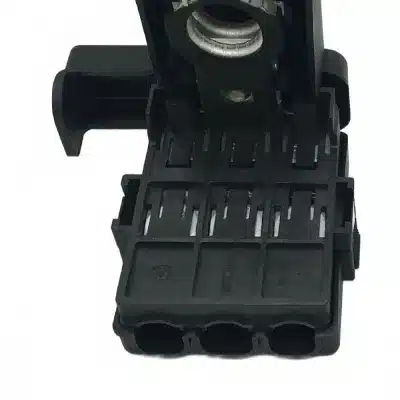 Genuine Foton Tunland Fuse Box Assembly – P1374030103A0 FS3722010-0163-001 Genuine Foton Tunland Fuse Box Assembly – P1374030103A0 FS3722010-0163-001