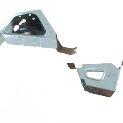 Haval H6 (3rd Gen) Right Headlight Bracket – 5010146XKN01A Haval H6 (3rd Gen) Right Headlight Bracket – 5010146XKN01A