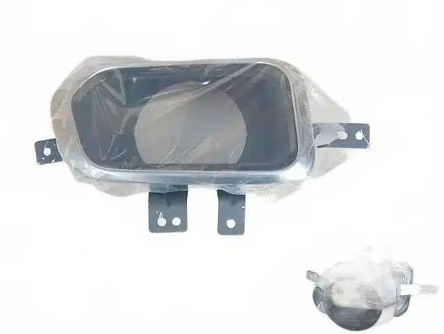 white_bg_55b4e6a35f9b48ae80f42fab2c128736.jpg