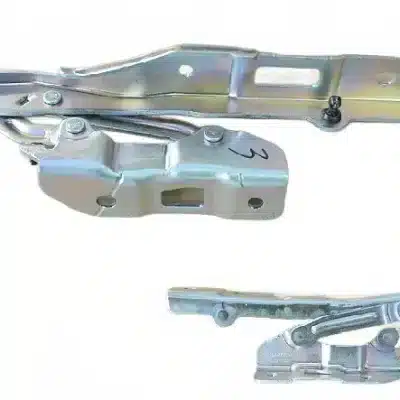 WEY VV7 Left Side Engine Hood Hinge Assembly – 8402300XKU33A WEY VV7 Left Side Engine Hood Hinge Assembly – 8402300XKU33A