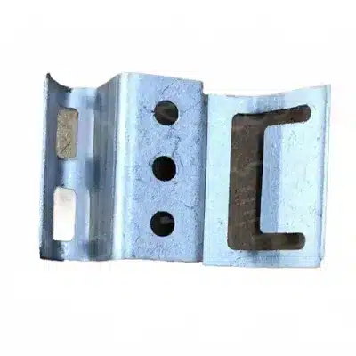 GWM Poer Passenger Glass Mud Channel Bracket – 6101103XPW01A GWM Poer Passenger Glass Mud Channel Bracket – 6101103XPW01A