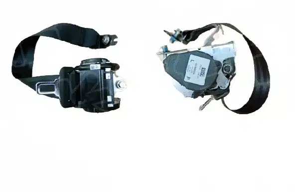 white_bg_5cfdcdff35f84a81ace181602777cad1.jpg