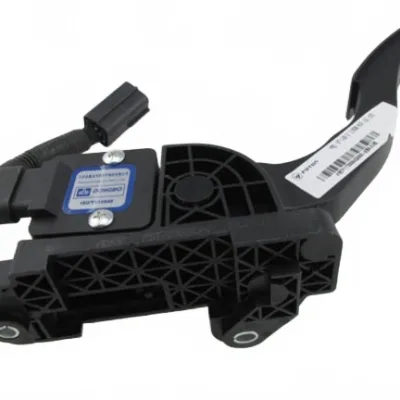 BAIC / Foton Accelerator Pedal Assembly for BJ493 2.8L Engine (P1117030005A0) BAIC / Foton Accelerator Pedal Assembly for BJ493 2.8L Engine (P1117030005A0)