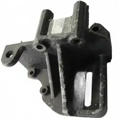 Joylong Power Steering Pump Bracket for Commuter / Hiace – 44322-N0001 Joylong Power Steering Pump Bracket for Commuter / Hiace – 44322-N0001