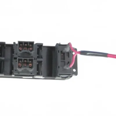 Gonow Pickup Front Left Power Window Switch Assembly – ZD6104010-1650-002 Gonow Pickup Front Left Power Window Switch Assembly – ZD6104010-1650-002