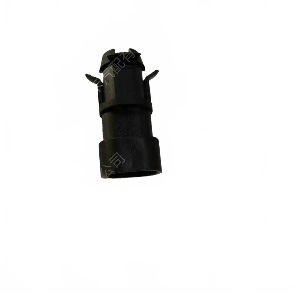 white_bg_b12c72ae143e449c81239e773ab0da44.jpg