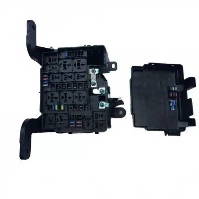 Foton Tunland Fuse Box Assembly – P1535010072A0 FS3722010-0162-001 Foton Tunland Fuse Box Assembly – P1535010072A0 FS3722010-0162-001