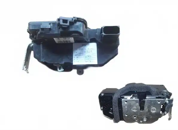 white_bg_c80729d0d22949cdbc2779000d0bf676.jpg
