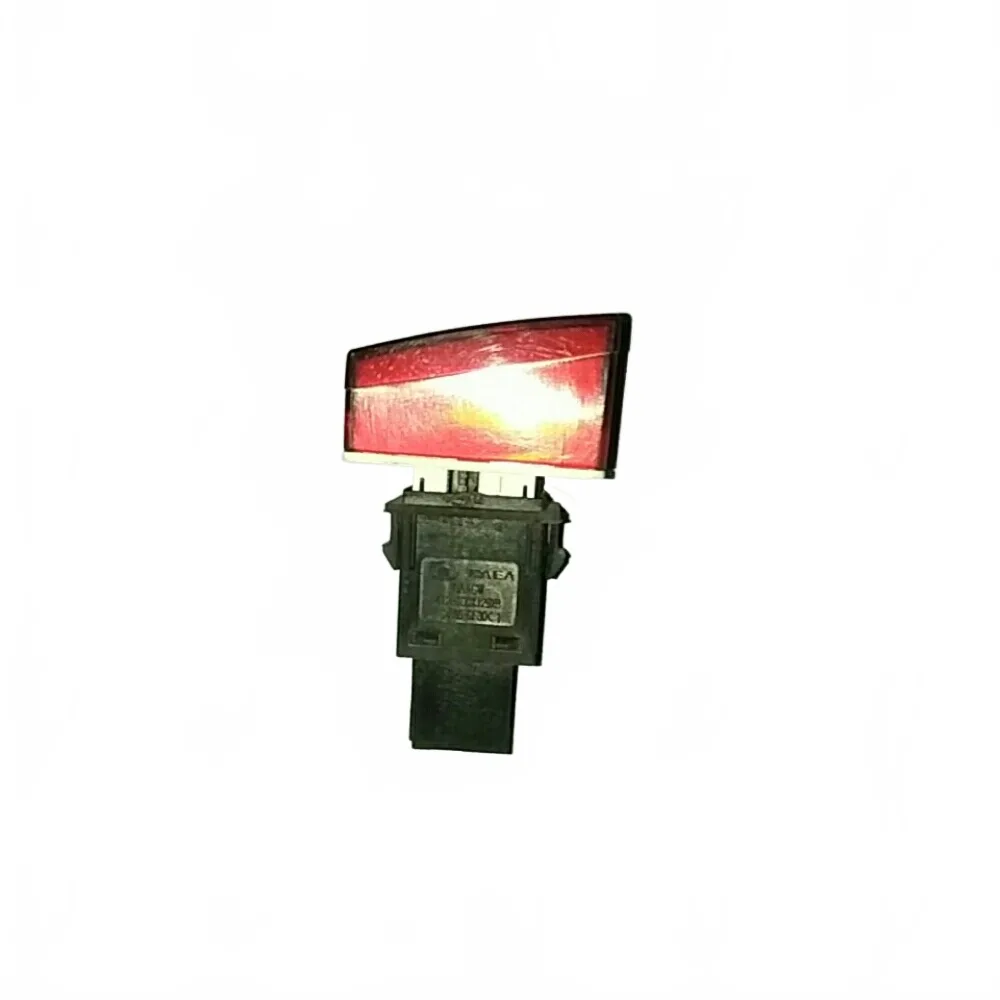 white_bg_f3cd7509ba2b44a0a2d561b65daac130.jpg