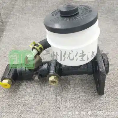 Brake Master Cylinder Assembly for Toyota Land Cruiser BJ40 FJ40 FJ43 1969-1980, Replaces 47201-60120 Brake Master Cylinder Assembly for Toyota Land Cruiser BJ40 FJ40 FJ43 1969-1980, Replaces 47201-60120