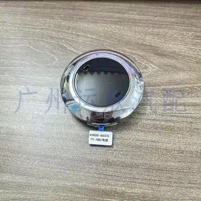 Wheel Hub Center Cap 4260B-60370 for Toyota Land Cruiser VDJ200, Chrome Finish ABS Wheel Hub Center Cap 4260B-60370 for Toyota Land Cruiser VDJ200, Chrome Finish ABS
