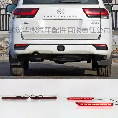 LED Rear Bumper Reflector Lights for 2022-2024 Toyota Land Cruiser LC300, Tail Brake Signal Lamp Pair LED Rear Bumper Reflector Lights for 2022-2024 Toyota Land Cruiser LC300, Tail Brake Signal Lamp Pair
