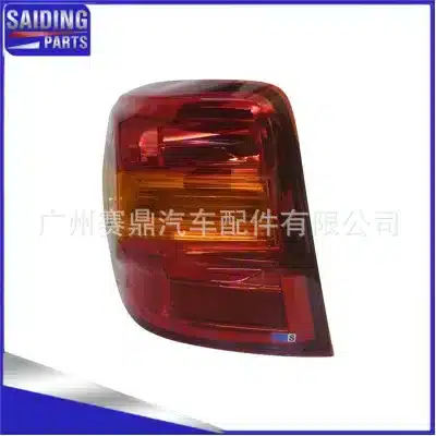 Rear Right Passenger Side Tail Light Assembly for Toyota Land Cruiser URJ202 VDJ200, LED Type, OE 81551-60A80 Rear Right Passenger Side Tail Light Assembly for Toyota Land Cruiser URJ202 VDJ200, LED Type, OE 81551-60A80
