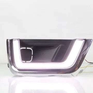 LED Daytime Running Lights Dual-Color White/Amber Turn Signal Fog Lamp Assembly for 2022-2024 Toyota Land Cruiser LC300