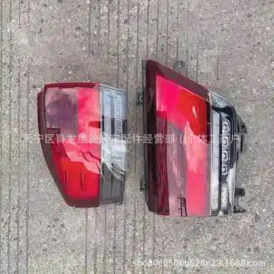 LED Rear Outer Tail Light Assembly for Toyota Land Cruiser LC300 2022-2024, High-Brightness Brake Lamps LED Rear Outer Tail Light Assembly for Toyota Land Cruiser LC300 2022-2024, High-Brightness Brake Lamps