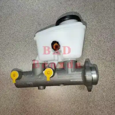 Brake Master Cylinder Replacement for Toyota Land Cruiser Prado VZJ95 RZJ95 2700 3400, OE 47201-3D350 47201-3D460 Brake Master Cylinder Replacement for Toyota Land Cruiser Prado VZJ95 RZJ95 2700 3400, OE 47201-3D350 47201-3D460